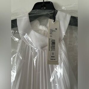 NWT Alice and Olivia high neck pleated mini dress